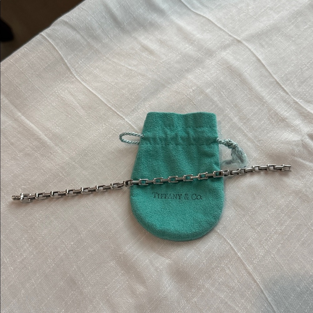 Tiffany & Co T Narrow Link Sterling Silver Chain Bracelet